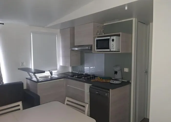 Appartement Calvi Mobil-home Neuf Particulier Sur Camping